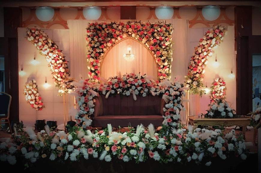 Floral arrangements for wedding