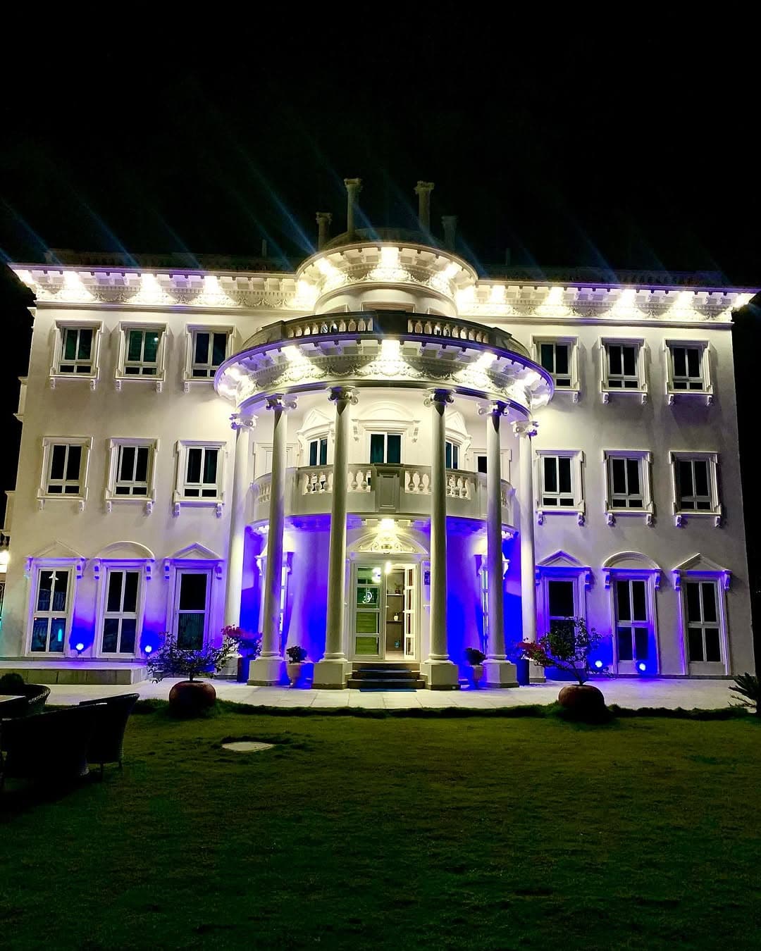 Dream Palace gallery image 7